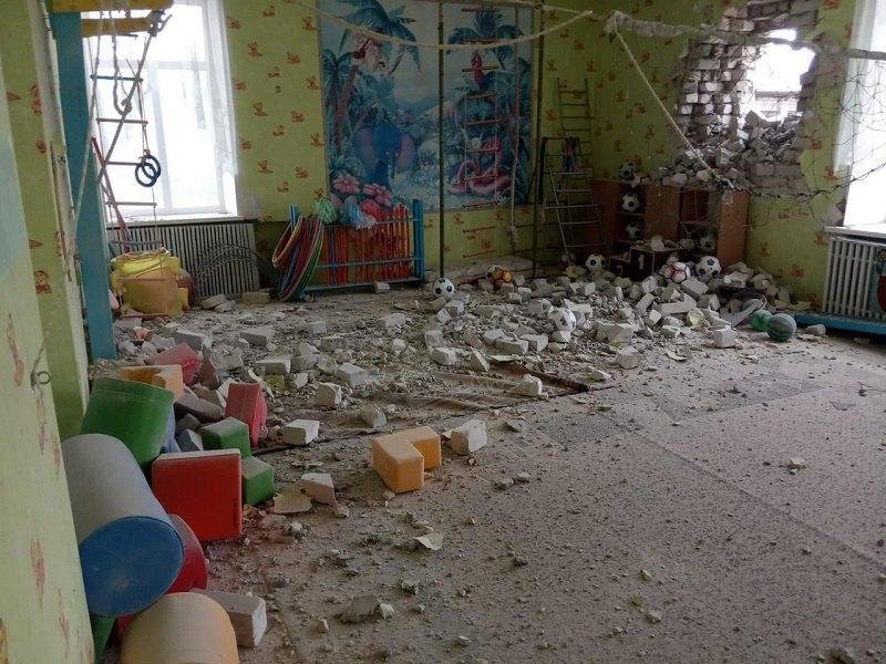 VIDEO: O grădiniță din Ucraina a fost bombardată. Trei cadre didactice au fost rănite