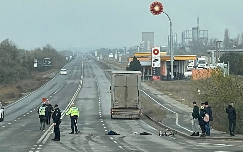 Accident rutier grav în Năvodari, zona podului Midia: Un biciclist a fost lovit de tir