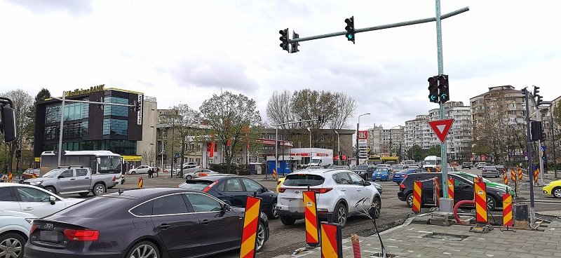 Atenție, șoferi! În intersecția de la City Mall va fi întreruptă semaforizarea pentru câteva zile