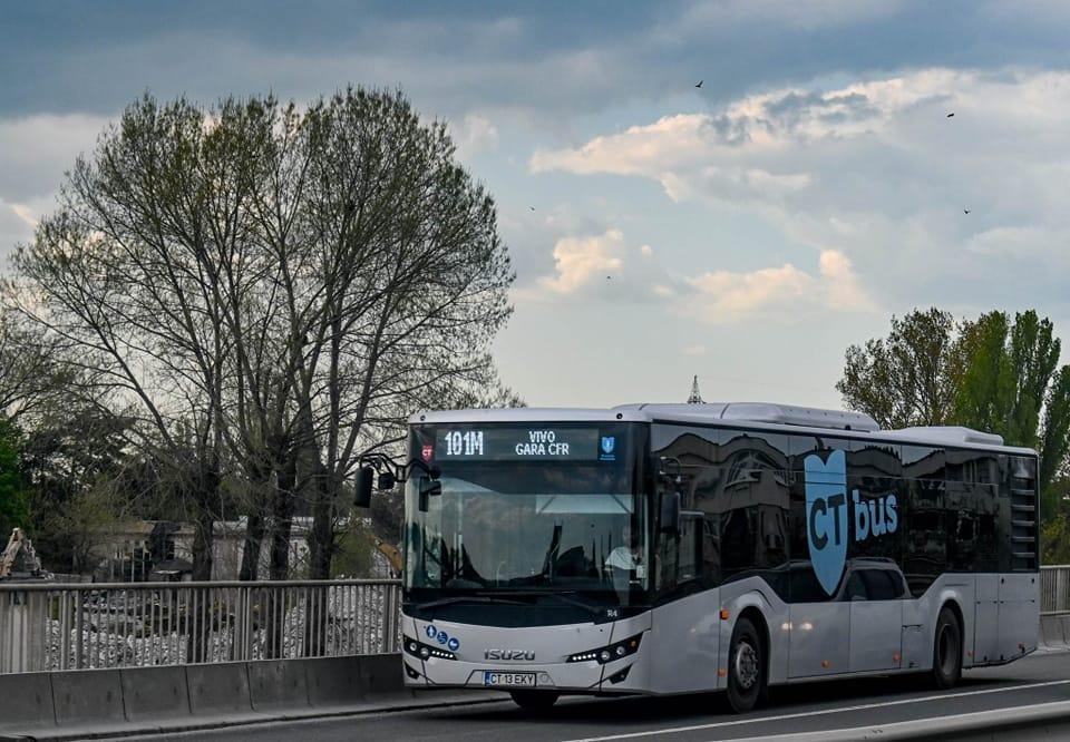 CTBUS. Întârzieri pe liniile 5-40, 102, 14 din cauza traficului aglomerat