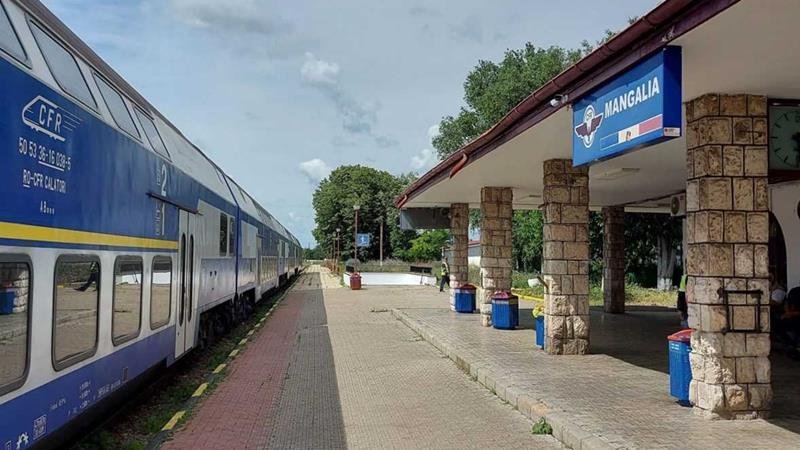 Un tren care a plecat ieri din Timișoara spre Mangalia va ajunge la destinație cu o întârziere de peste cinci ore