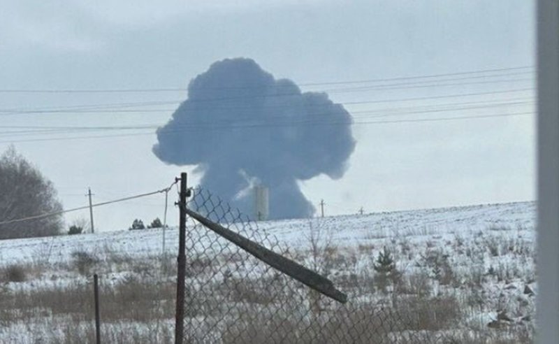 Un avion militar rus s-a prăbuşit la Belgorod. Moscova susţine că au fost ucişi 65 de prizonieri ucraineni aflaţi la bord: “Şi-au ucis în aer propriii soldaţi”
