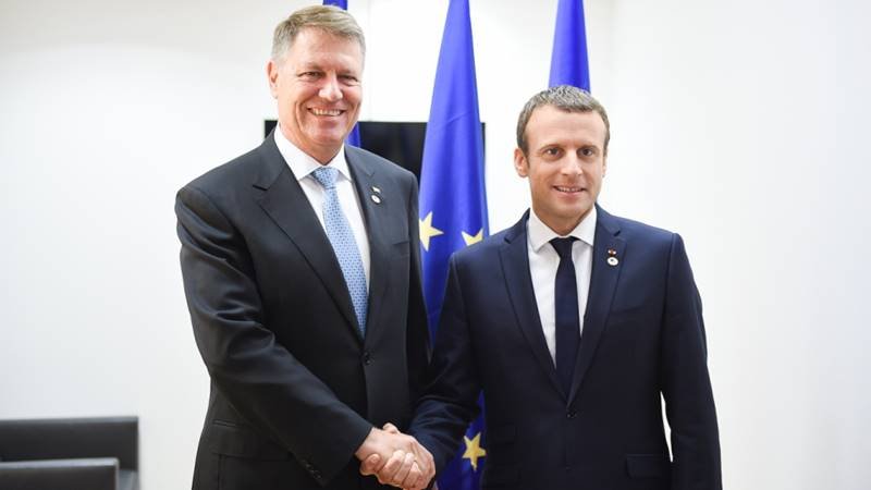 Iohannis a discutat, la Paris, cu Macron despre susținerea Ucrainei și situația de la Marea Neagră