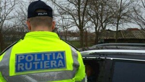 Acţiune a poliţiştilor în Portul Constanţa. Şofer amendat cu 4.000 de lei şi lăsat fără vehicul după ce nu a folosit corect tahograful