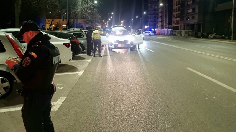 Acțiune a polițiștilor în Constanța. Au fost legitimate 300 de persoane și verificate 180 de vehicule – amenzi de aproximativ 34.000 de lei