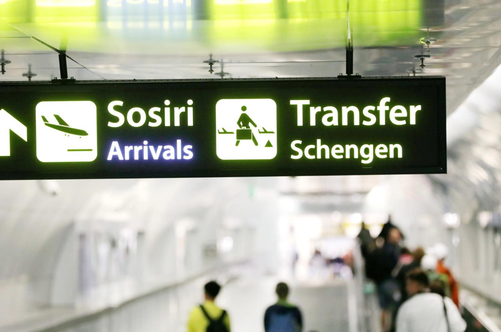 Ministrul de Interne austriac: Ar fi greşit să stabilim o dată concretă privind intrarea completă a României în Schengen