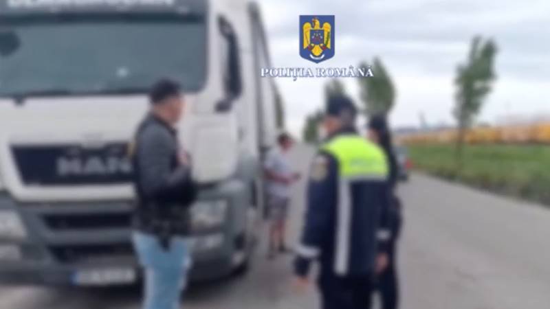 O nouă razie a polițiștilor în Portul Constanța. Au fost legitimate peste 230 de persoane și verificate 208 vehicule – șase șoferi au rămas fără permis