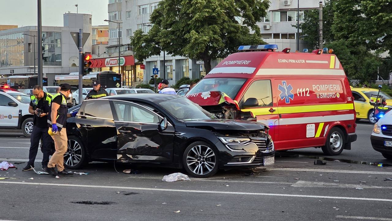 Accident între trei mașini și o ambulanță SMURD, în zona Dacia – ce a transmis IPJ Constanţa după cercetări