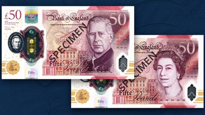 (FOTO) Bancnotele cu chipul regelui Charles al III-lea intră în circulație
