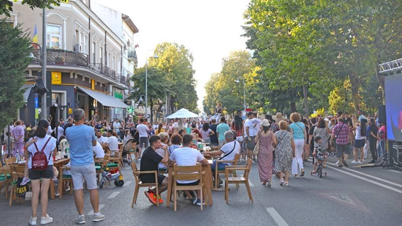 În weekend, toate drumurile duc spre bulevardul Tomis: Constanța Coffee Break continuă!