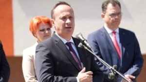 Adrian Câciu dă vina pe autoritățile locale pentru dezastrul de pe litoral: „Este nepăsarea a zeci de ani”