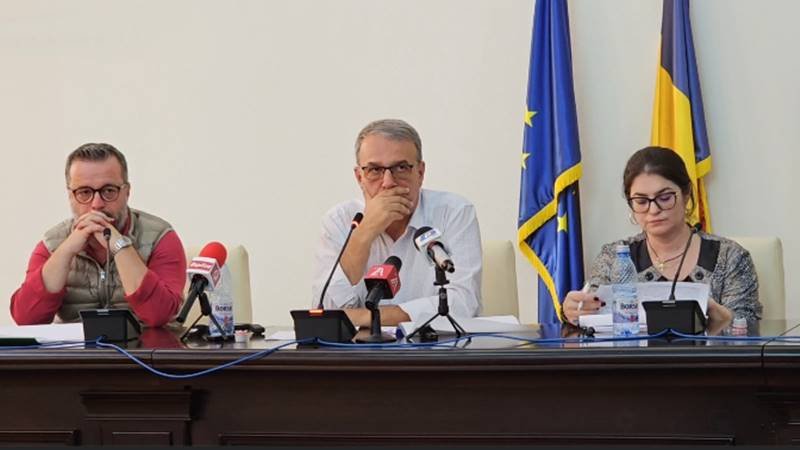 CONSTANȚA. Dezbatere publică privind introducerea noilor taxe și majorările propuse pentru anul 2025. Chițac, despre taxa de salubrizare: „Dacă creștem procesul de reciclare, în anii următori prețul ar trebui să scadă”