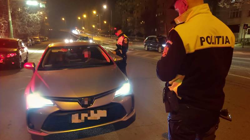 Acțiunea „Blocada” în municipiul Mangalia: au fost legitimate 51 de persoane și verificate 40 de vehicule