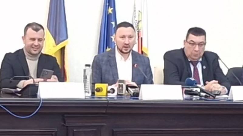 Mircea Fechet, la Constanța: „Lucrările de înnisipare de la Costinești se desfășoară conform graficului”