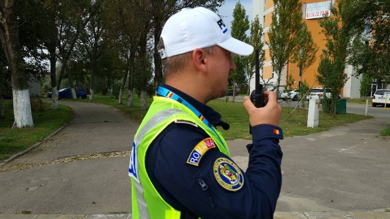 CONSTANȚA. Pietonii care nu au traversat strada regulamentar, sancționați de polițiști. Au fost aplicate 59 de amenzi