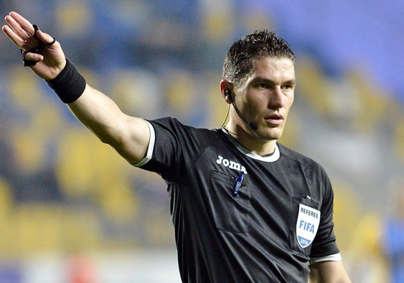 Premieră absolută în fotbalul european! Românul Istvan Kovacs, primul arbitru din istorie cu toate finalele UEFA în palmares