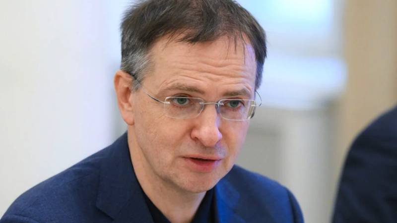 Rusia susține că e dispusă să facă „posibile compromisuri” la Istanbul. Zelenski: „Delegația ucraineană are mandatul de a discuta un armistițiu”