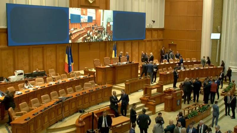 Mai multă transparență în Parlament. Deputații și senatorii, obligați să raporteze întâlnirile cu terțe persoane pe tema modificării sau completării unor acte normative