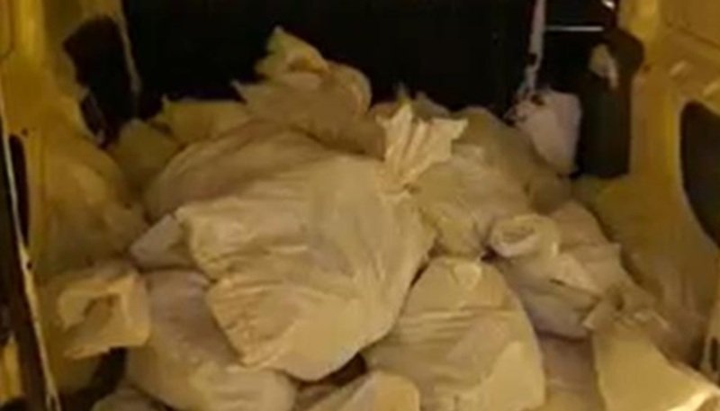 Cel mai mare jaf din istoria României: Hoții au intrat în sediul Poştei şi au fugit cu 16 saci plini cu bani! Cum au fost prinși