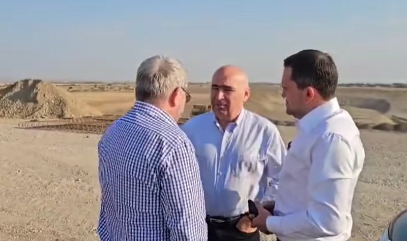 Ilie Bolojan, în vizită pe şantierul Autostrăzii Moldova: Lucrările se derulează conform graficului!