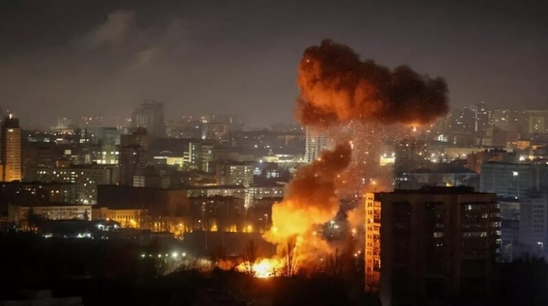 Rusia a atacat masiv Ucraina în timpul Summitului B9 de la București
