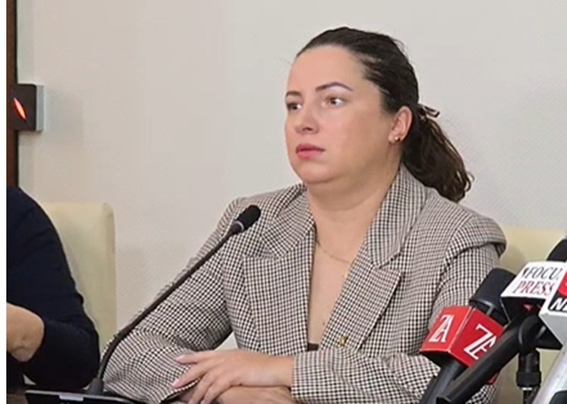 Ionela Costache este noul administrator public al județului Constanța. Consilierii PSD s-au abținut la vot, Mitroi: ”Este o persoană care mă degrevează de multe sarcini”