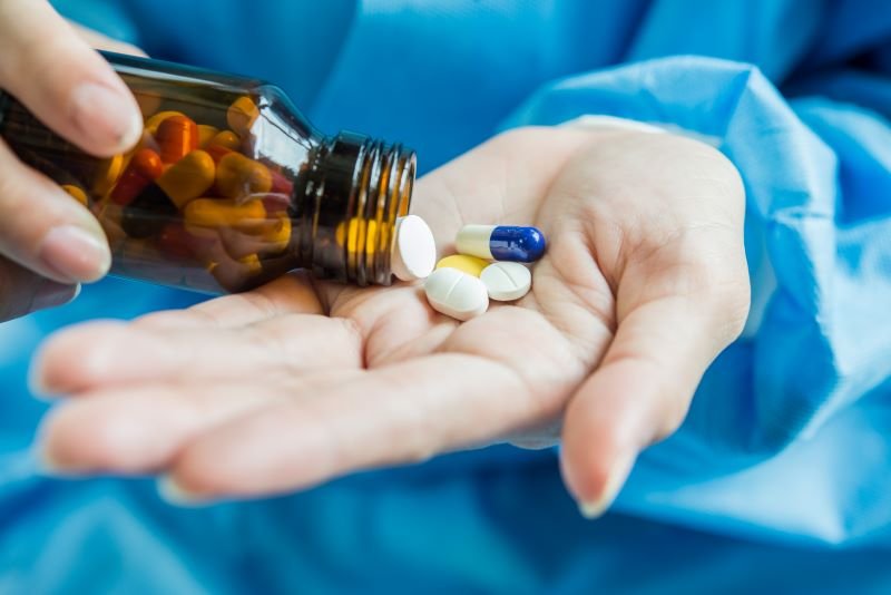 Ministrul Rogobete anunță extinderea listei de medicamente compensate și gratuite