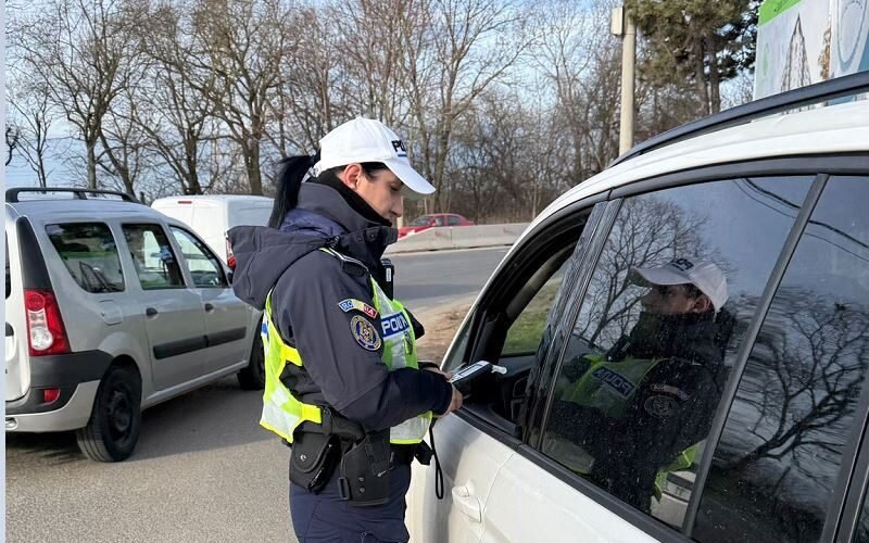 Constanța: peste 150 de persoane și zeci de autovehicule, verificate de oamenii legii