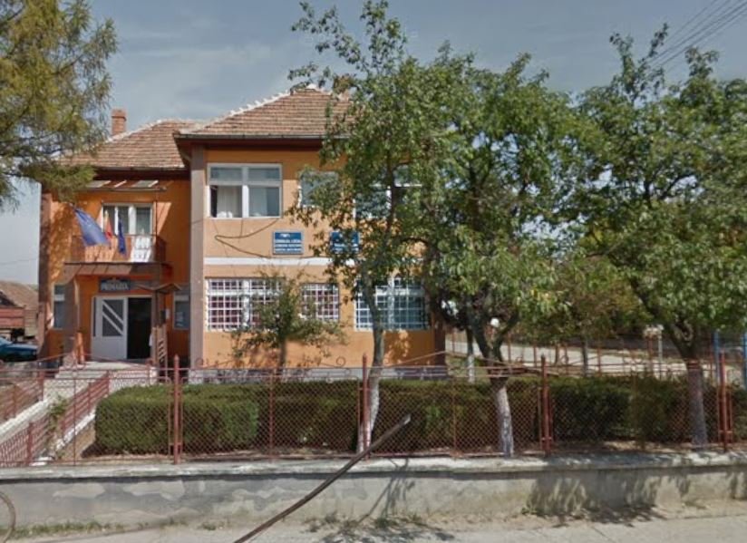 Două comune vor să se unească prin referendum. Mai multe funcții vor dispărea