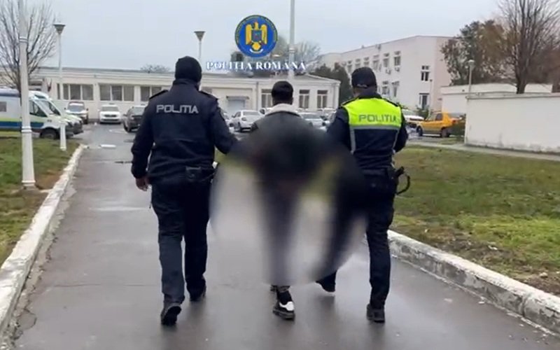 Tâlhar la doar 17 ani. Un tânăr din Medgidia a fost reținut după ce a tâlhărit alți minori
