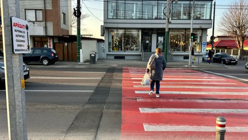 Peste 1.000 de pietoni din Constanța, amendați pentru traversări ilegale