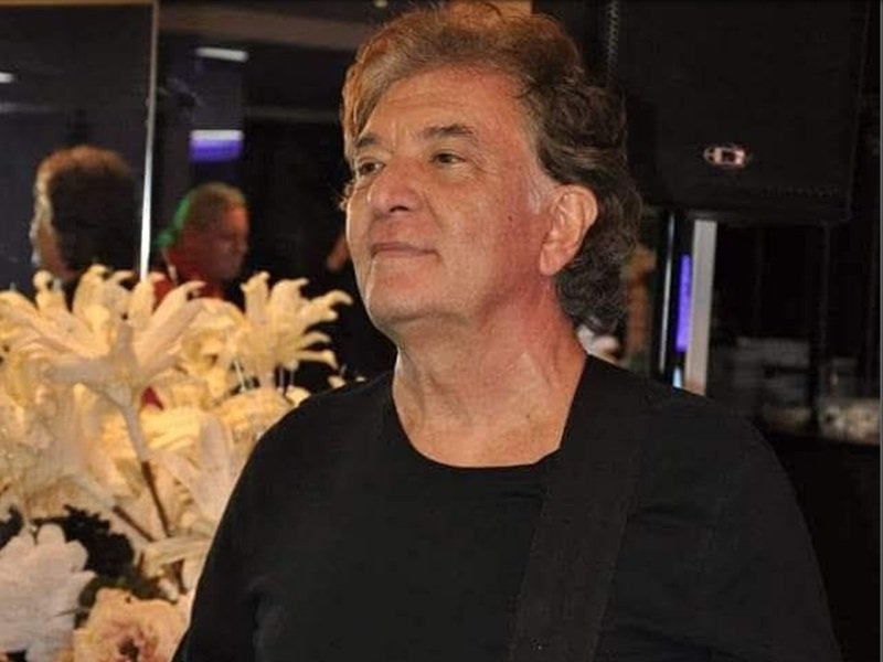 Tragedie în rockul românesc. S-a stins din viață basistul trupei Holograf
