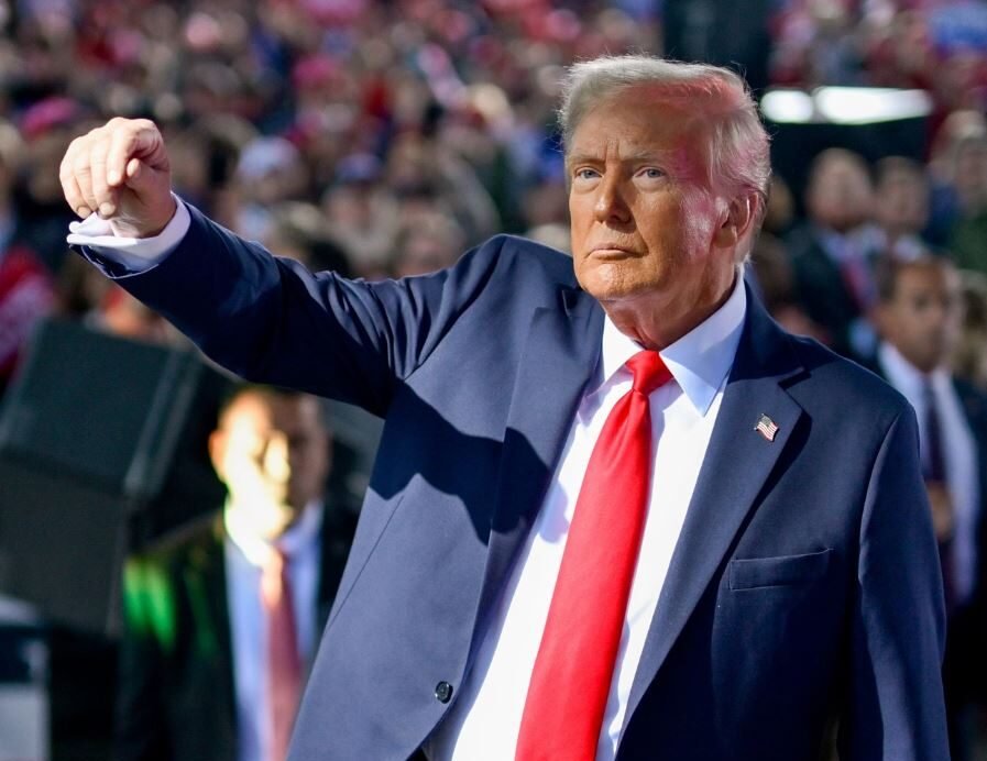 Trump amenință cu retragerea trupelor SUA din Italia și Spania. Critici dure la adresa aliaților europeni